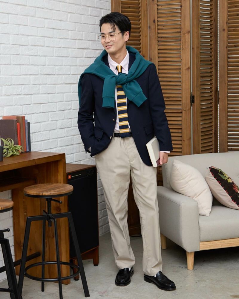 紺ブレを使ったプレッピースタイルコーデ